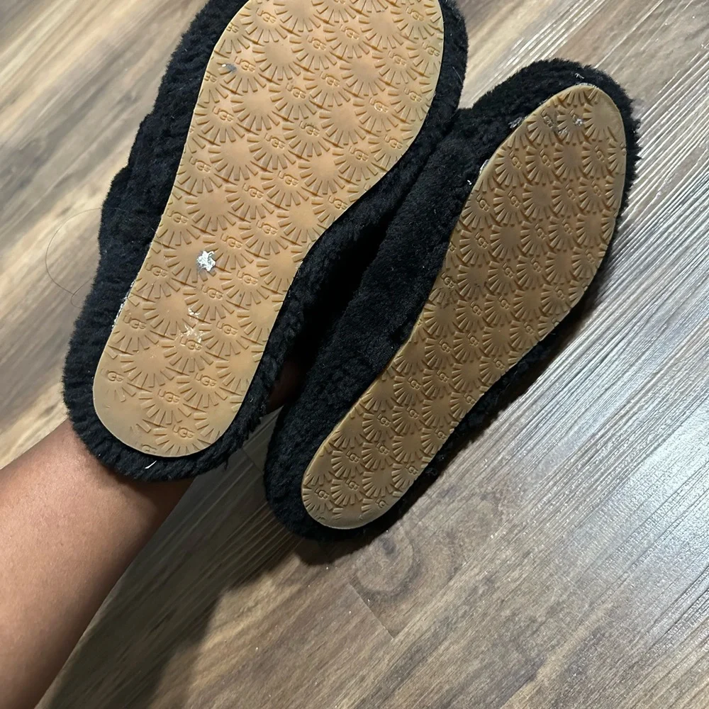 Ugg slippers